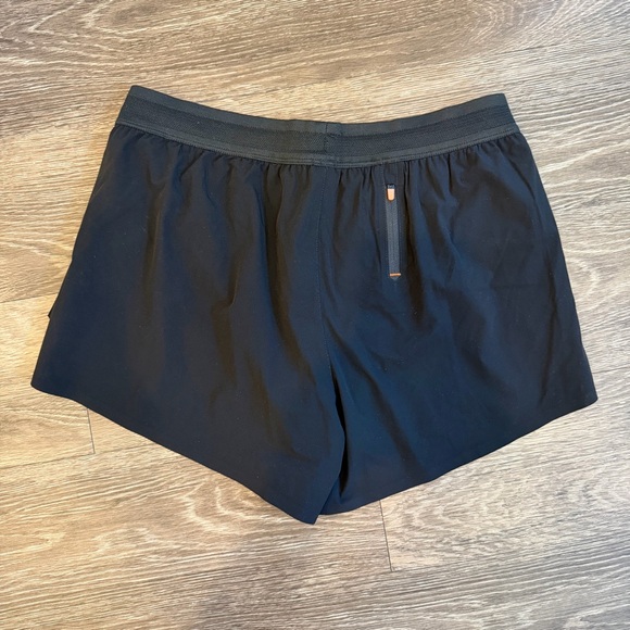 Soar Split Shorts - Picture 3 of 3